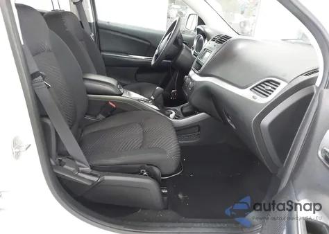 2015 Dodge Journey Sxt z USA, uszkodzony, nr VIN 3C4PDCBG4FT743500